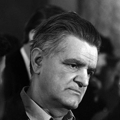 Іскандер, Фазіль